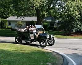 BrassAndGas 11 A 1912 Cadillac, driven by Larry White of North Carolina, on the back roads of Exeter.