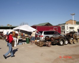 Chickasha Swap Meet 2006 DSC00368 Set up begins.