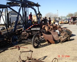 Chickasha Swap Meet 2006 DSC00372 More set up.