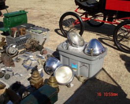 Chickasha Swap Meet 2006 DSC00376 I spotted these 1930-31 V-16 Cadillac headlamps and wasted no time putting them into my checkout carriage. This was my first score !!!