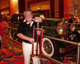 DSC04028 Dick Shappy receiving a special award from the Mohegan Sun Tribal Committee for his 1934 Duesenberg J-505 Convertible Sedan, Body by Derham, Mohegan Sun Casino,...