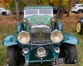 1934 Duesen­berg J-505 Derham Con­vert­ible Sedan wins "Best in Show" at the 71st annual joint meet of the Fairfield County Region HCCA/AACA.