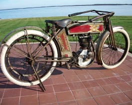 1911 Excelsior Single 100_4447