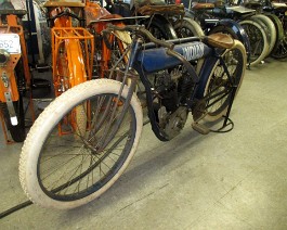 1913 Indian Eight Valve Board Track Racer 2017-05-10 1747