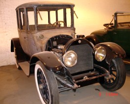 1917 Cadillac Type 57 Three-Passenger Coupe DSC02605