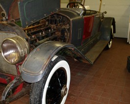 1922 Locomobile Roadster Type 48 DSC00005