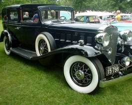 1932 Cadillac V-16 Open Front Town Car 02