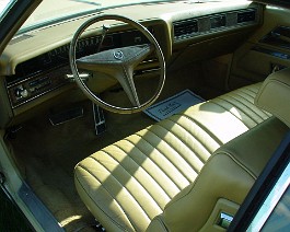 1971 Cadillac Eldorado DSC00891 View of the pristine interior from the right side.